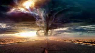 Tras el desastre. Tras el desastre: Desastres en el espacio