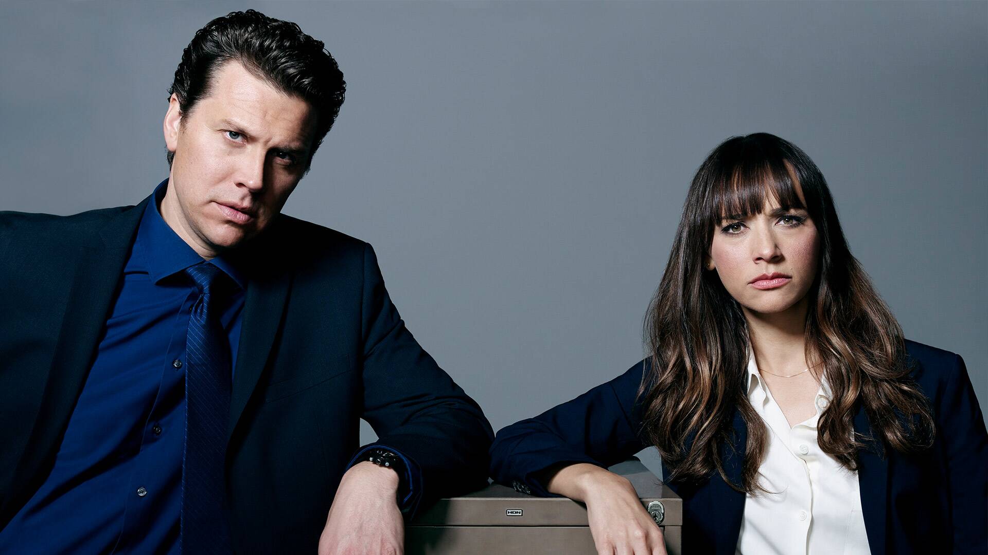 Angie Tribeca (T2): Ep.1 Pulgas, no me matéis