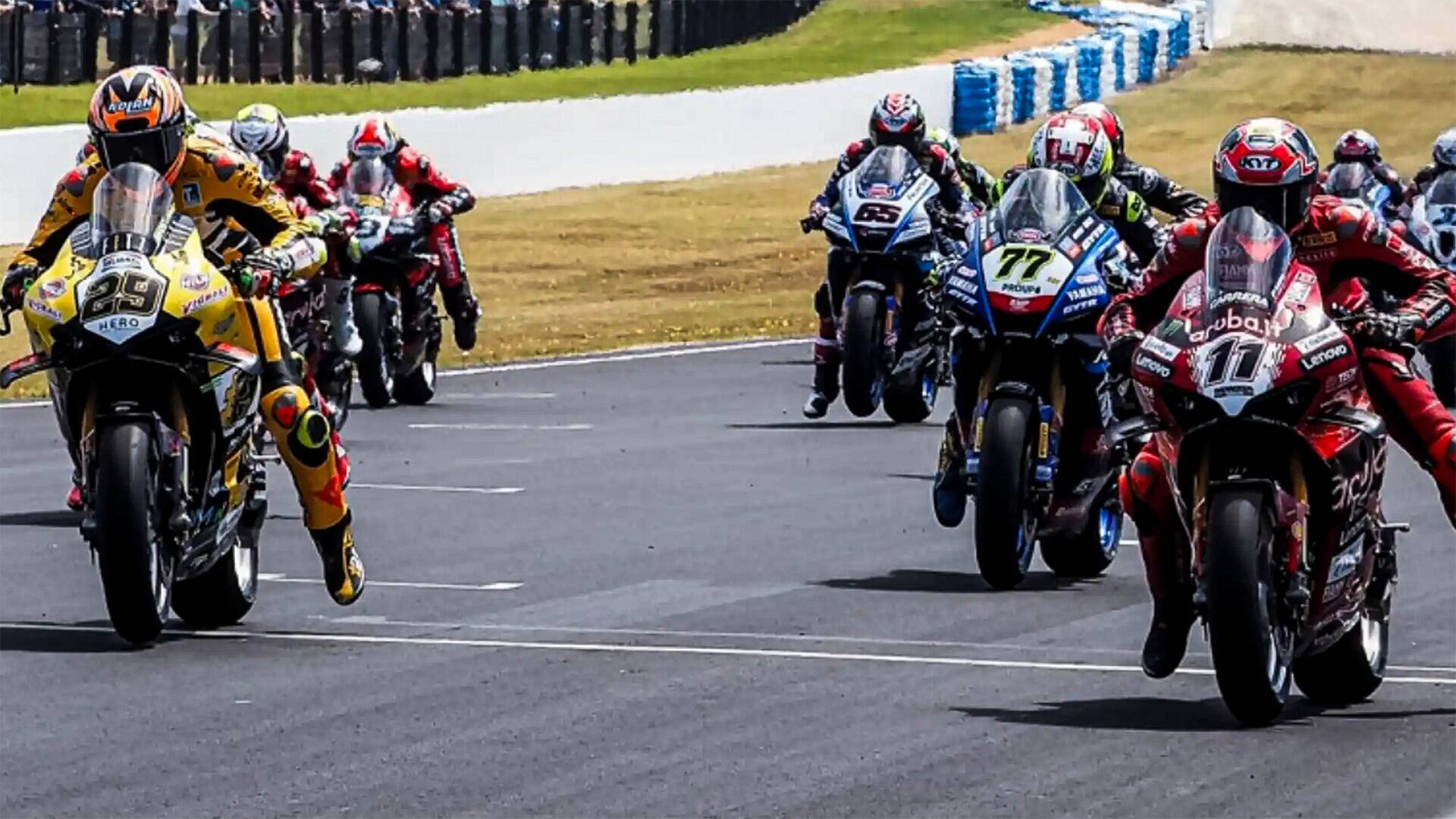 Pirelli... (2025): Superpole Race