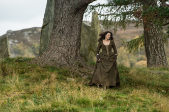 Imagen de Outlander (T2): Ep.1 A través de un cristal, oscuramente - 9