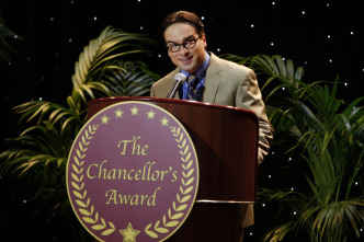Imagen de The Big Bang Theory (T3): Ep.18 La alternativa a los pantalones - 5