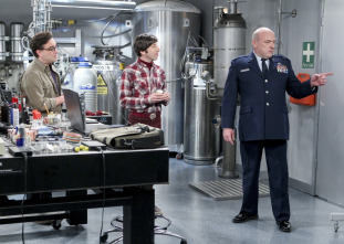 Imagen de The Big Bang Theory (T10): Ep.15 La reverberación de la locomoción - 6