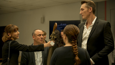 Imagen de Vergüenza (T1): Ep.5 Lovering is call - 5