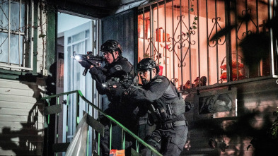 Imagen de S.W.A.T.: Los... (T1): Ep.17 La armería - 1