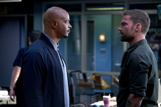Imagen de Arma letal (T3): Ep.7 Bali - 2