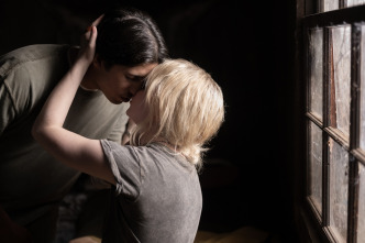 Imagen de Yellowjackets (T1): Ep.7 Sin brújula - 5