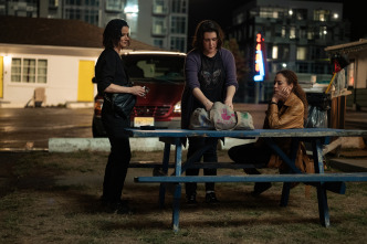 Imagen de Yellowjackets (T1): Ep.7 Sin brújula - 9