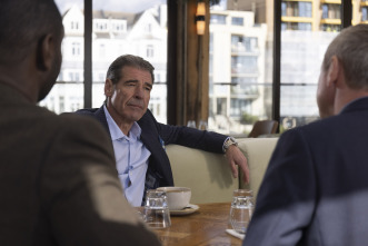 Imagen de Grace (T2): Ep.2 Las huellas del hombre muerto - 10