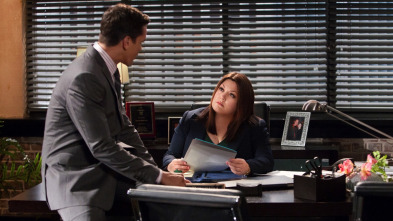Imagen de Divina de la muerte (T4): Ep.9 Cenizas a las cenizas - 7