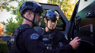 Imagen de S.W.A.T.:  Los... (T6): Ep.12 Adicto - 4