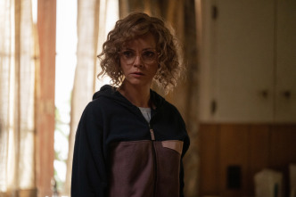 Imagen de Yellowjackets (T2): Ep.1 Amigos, romanos, compatriotas - 6