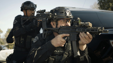 Imagen de S.W.A.T.:  Los... (T6): Ep.19 Compis de celda - 4
