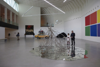 Imagen de Bellas artes (T1): Ep.4 Lucas - 10