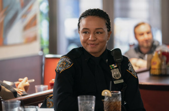 Imagen de Elsbeth (T1): Ep.5 Recogepelotas - 7