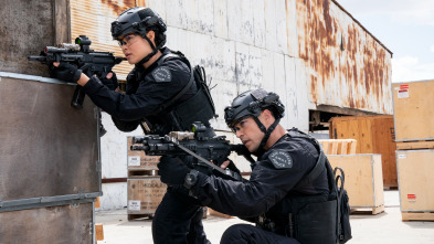 Imagen de S.W.A.T.:  Los... (T7): Ep.13 Veinte escuadrón - 5