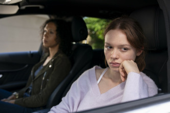 Imagen de Ambición y mentiras (T1): Ep.4  - 6
