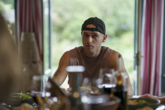 Imagen de Ambición y mentiras (T1): Ep.3  - 11