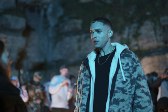 Imagen de Ambición y mentiras (T1): Ep.6  - 15