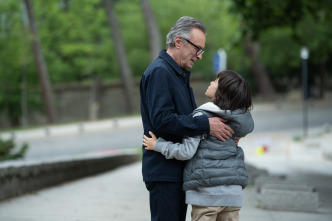 Imagen de Bellas artes (T2): Ep.3 El visitante - 8