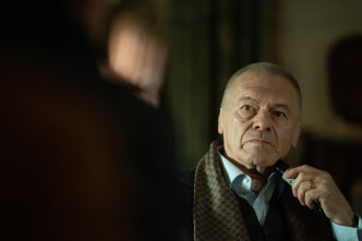 Imagen de Bellas artes (T2): Ep.4 Un pedido especial - 6