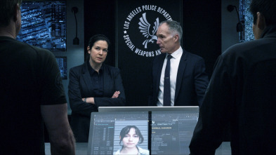 Imagen de S.W.A.T.: Los... (T4): Ep.17 Denunciante - 3