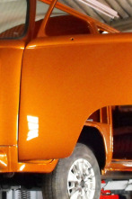 Imagen de Joyas sobre ruedas (T7): VW T2 Panel Van - 1
