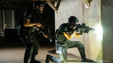Imagen de S.W.A.T.:  Los... (T8): Ep.4 El protocolo de Sepulveda - 5