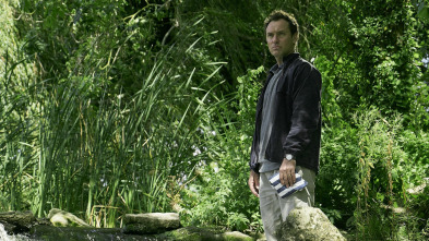 Imagen de El tercer día (T1): Ep.1 Viernes - El Padre - 2