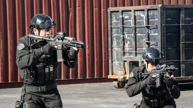 Imagen de S.W.A.T.:  Los... (T8): Ep.12 Encubierto - 5