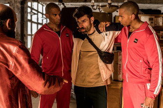 Imagen de Al otro barrio - 6