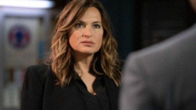 Imagen de Ley y orden:... (T23): Ep.18 Depredador con dieciocho ruedas - 7
