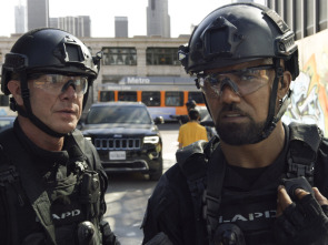 Imagen de S.W.A.T.: Los... (T2): Ep.14 El Equipo B - 4