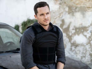 Imagen de FBI: Internacional (T4): Ep.1 Un líder, no un turista - 2