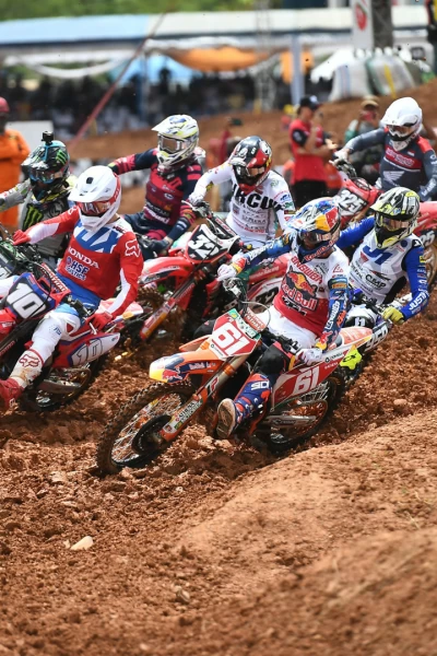 Mundial de motocross - Gran Bretaña. T(2025). MXGP - Gran Bretaña (2025): MXGP - Primera carrera